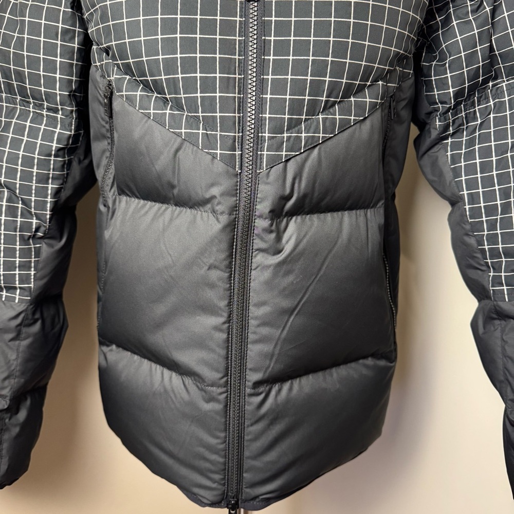 NIKE STORM-FIT Grid Pattern Down Filled Hooded Pu… - image 4
